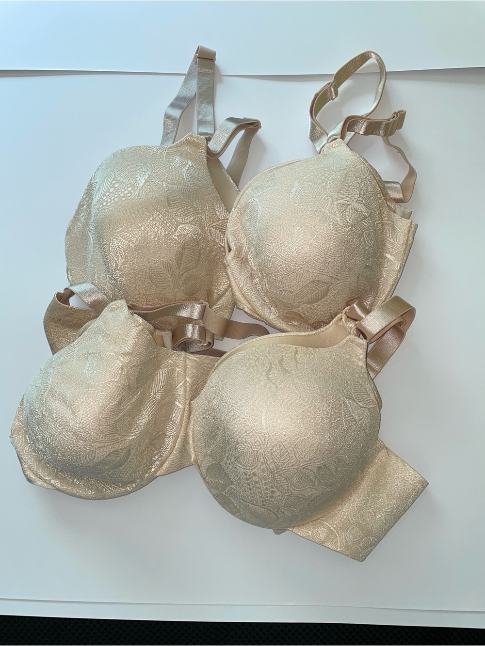 BALI 40D Bras Beige Underwire with Concealing Petals - Bundle of 4